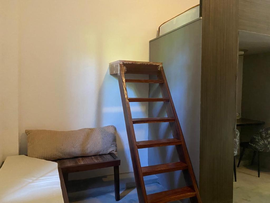 Lexias Hostel And Workspace - Siargao Catangnan Εξωτερικό φωτογραφία