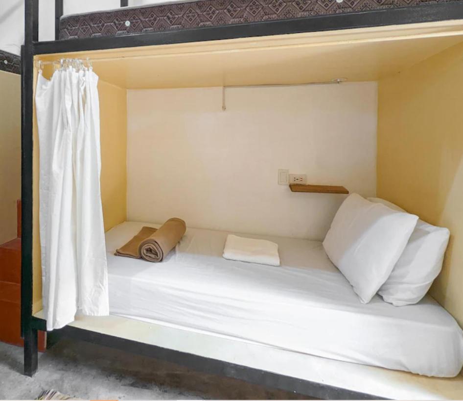 Lexias Hostel And Workspace - Siargao Catangnan Εξωτερικό φωτογραφία